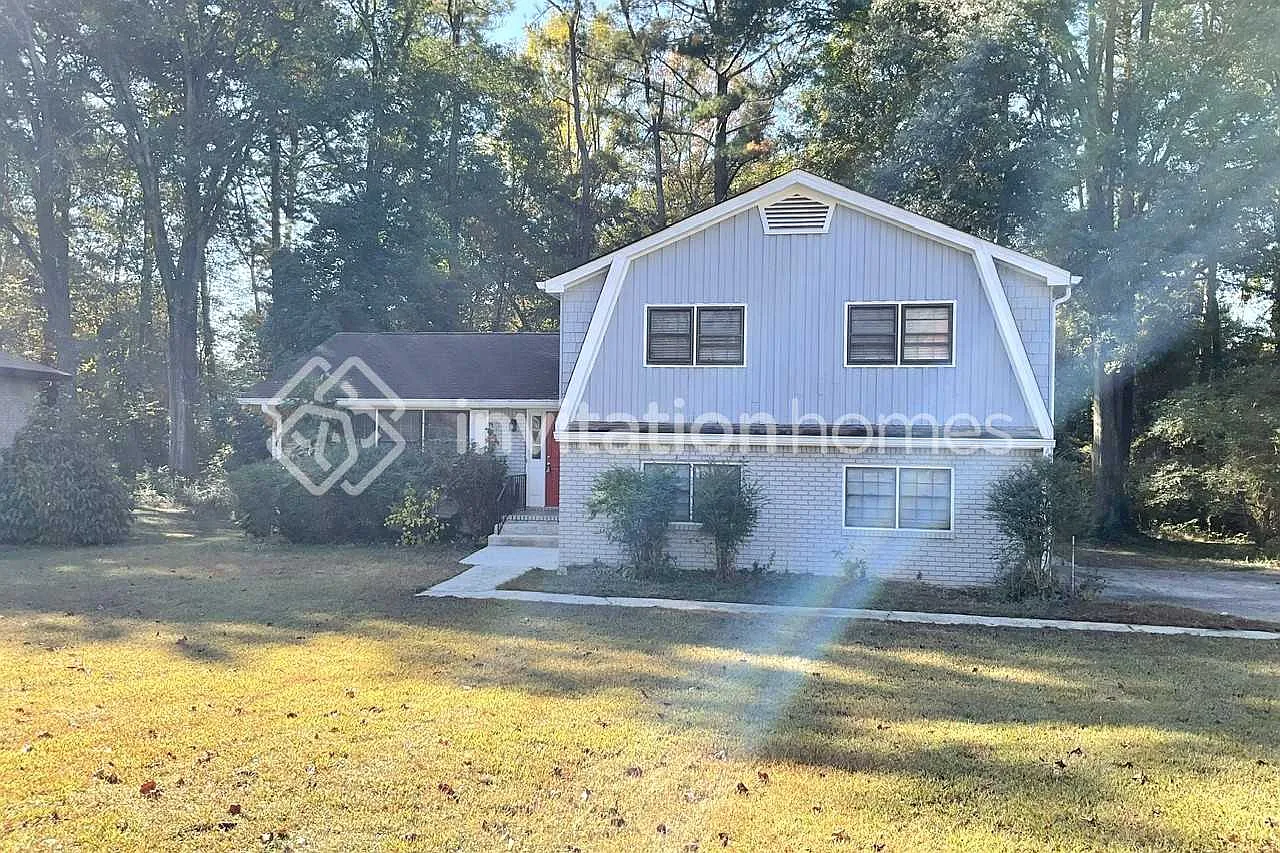 2360 Sandgate Rd photo 1