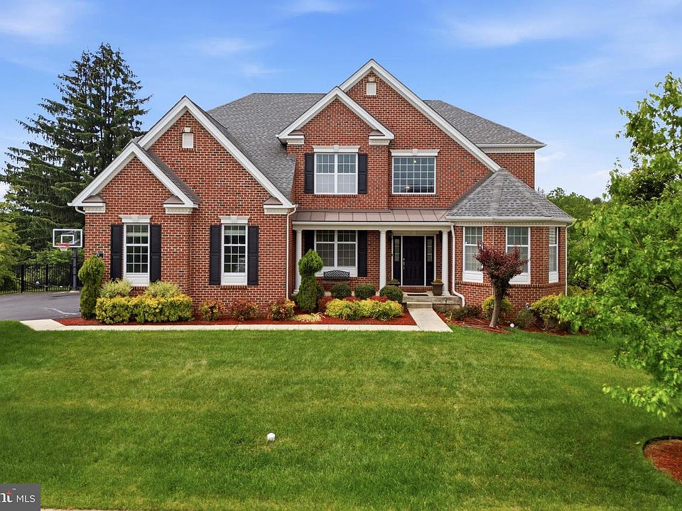 1st image of 472 Caldwell Ln
