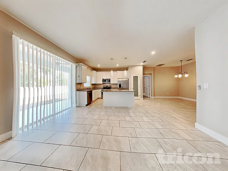 2986 Woodward Ave — Photo 4