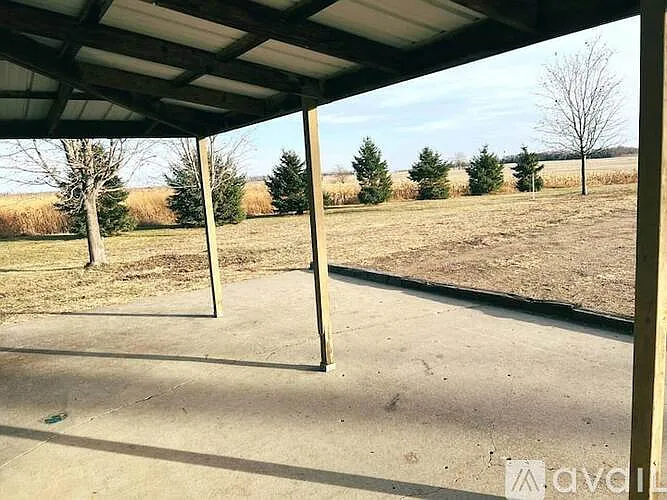 1 bed, 1920 sqft, $2,000 — Photo 2