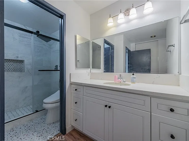 80 Stanford Ct #40 — Photo 16