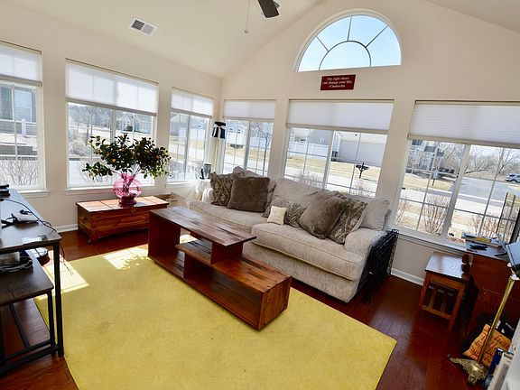3rd image of 2570 Verdi St #30-B