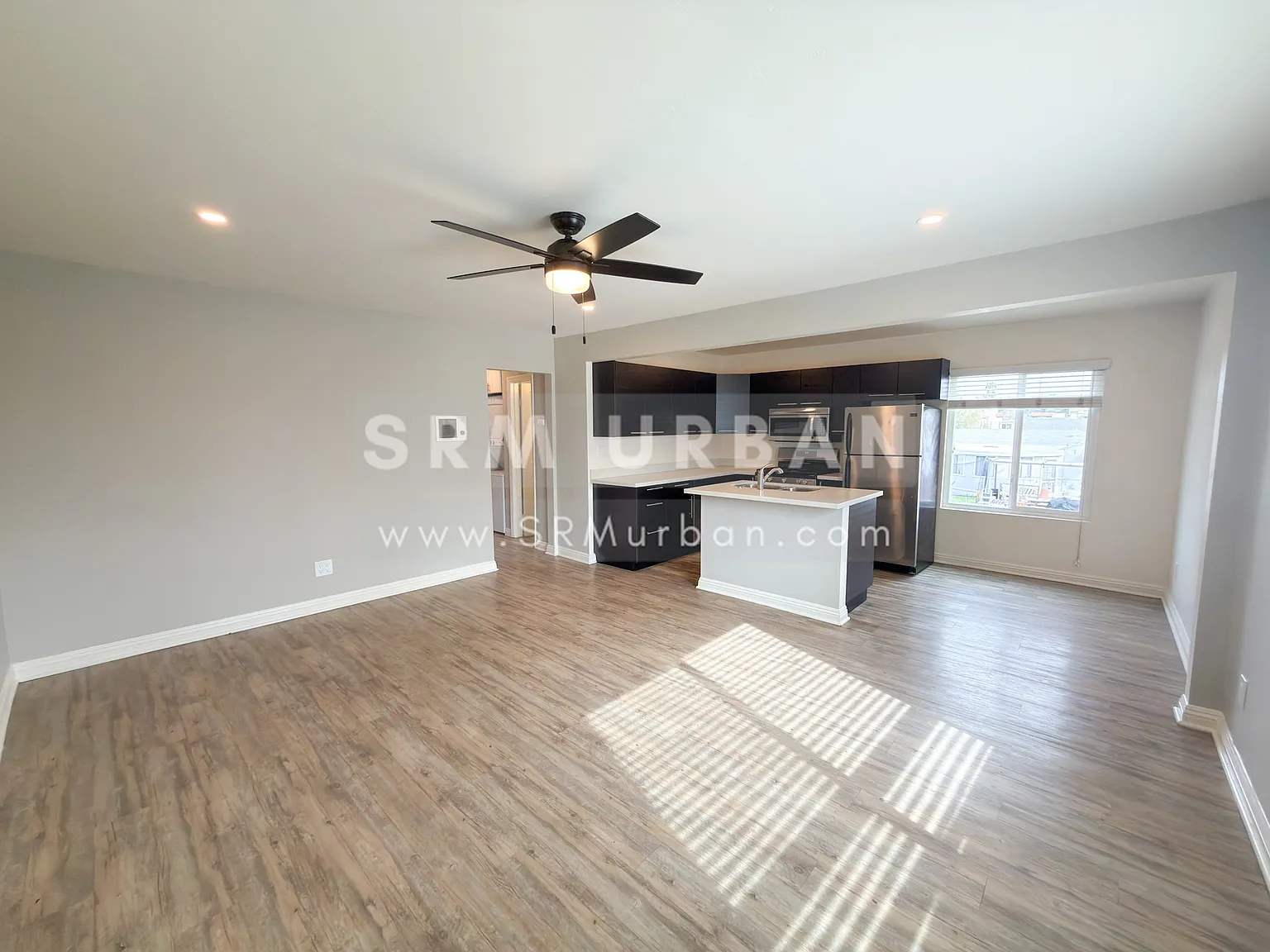 2 bed, 850 sqft, $2,795 — Photo 3
