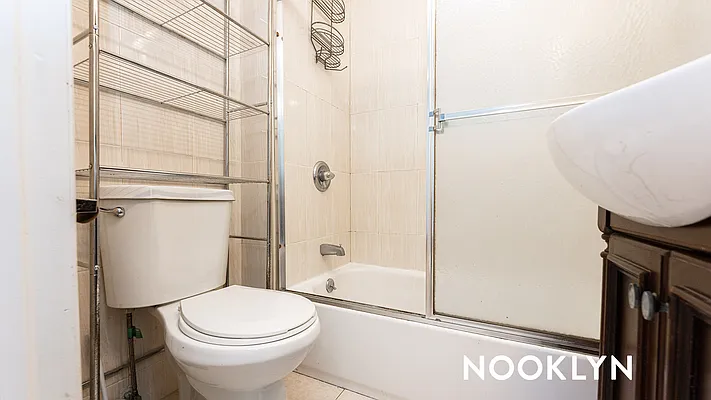 Rented by Nooklyn NYC LLC | media 25