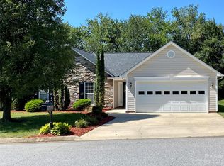 164 Cottage Ridge Rd, Fletcher, NC 28732