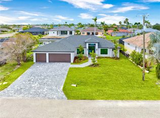 415 SE 29th Terrace Cpe, Coral, FL 33904