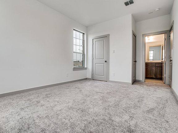 5th image of 2747 Levee Ln