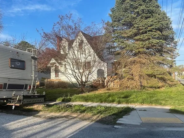 5725 Pope St, Baltimore, MD 21225