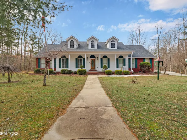 306 Carrie Dr, Crossville, TN 38572