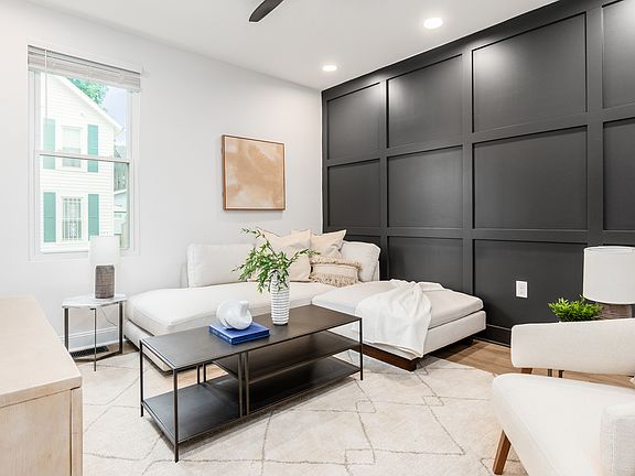 2nd image of 577 E Columbus St #575