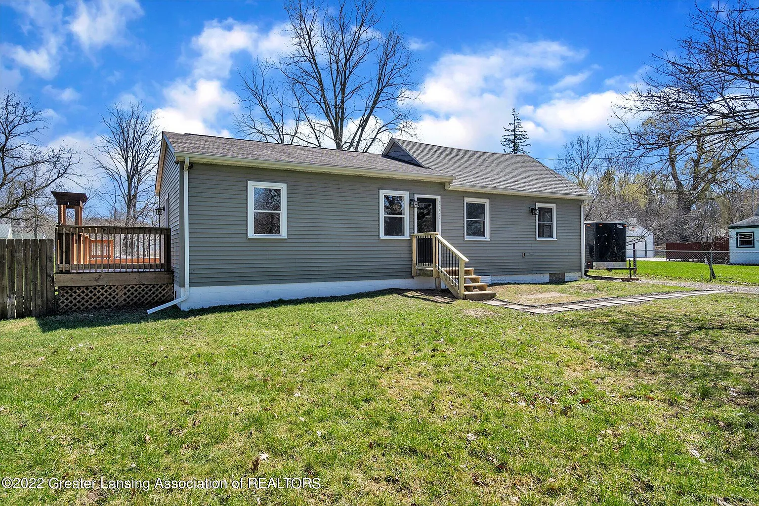 5005 Hughes Rd photo 1