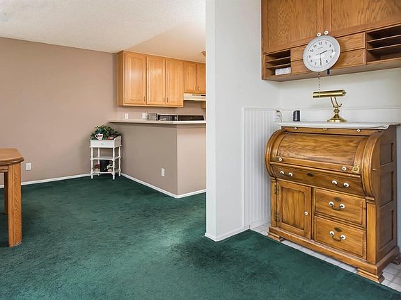 5th image of 12521 Bradley Ave Unit 2