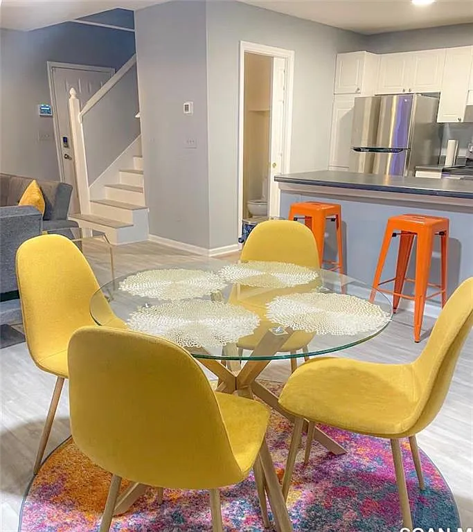 2 bed, 1.5 bath, 1308 sqft, $1,850 — Photo 4