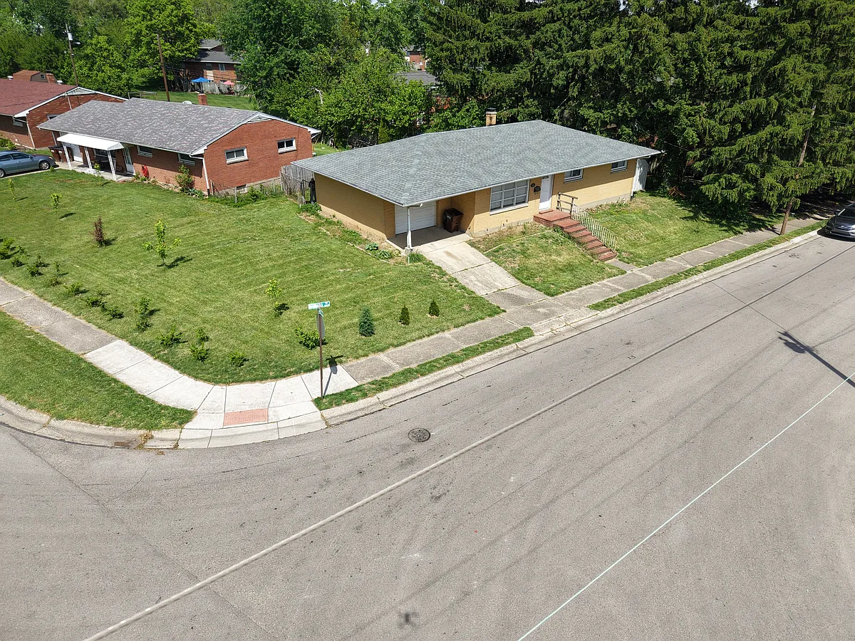 Building Photo - 3101 Barbara Dr