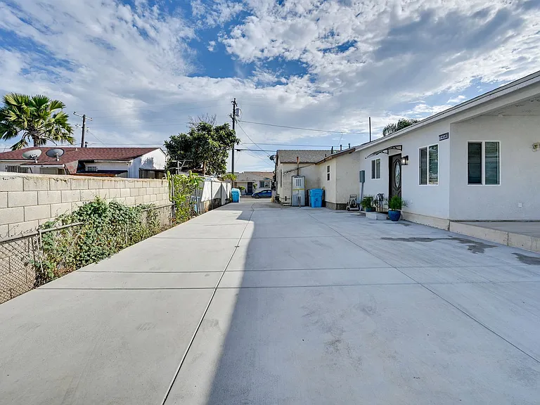 7440 Hyatt St #ID1596271P — Photo 21