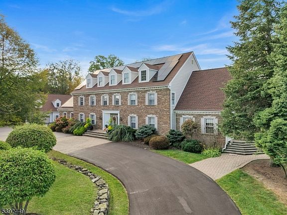 4th image of 37 Pequest Rd