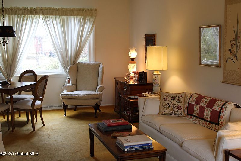 4th image of 99 Terrace Avenue