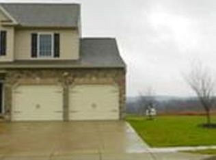 7740 Scenic View Dr, Macungie, PA 18062