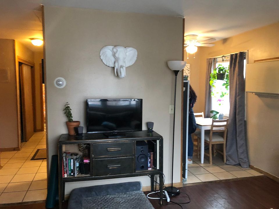 1st image of 415 7th Ave SE #A206