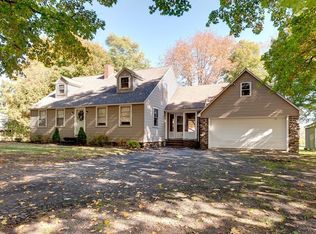 166 Broad St, Barre, MA 01005