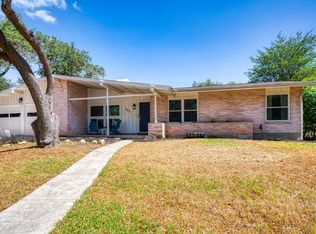 2911 Chisolm Trl, San Antonio, TX 78217