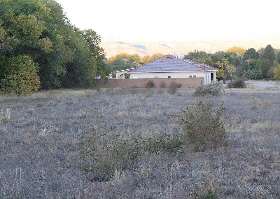 2nd image of James Thompson Ln