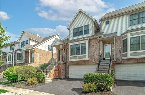 110 Woodcrest Dr Photo 1