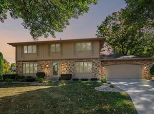 212 8th St SE, New Prague, MN 56071