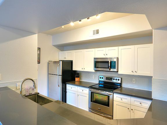 5th image of 3236 E Chandler Blvd Unit 3026
