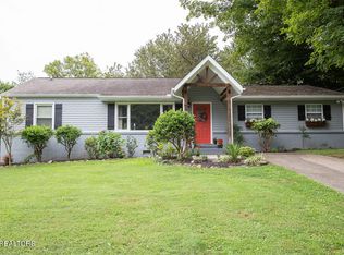 3820 Kenilworth Ln, Knoxville, TN 37914