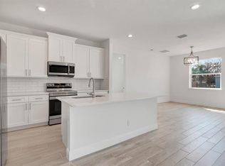 556 SW Laconic Ave, Port Saint Lucie, FL 34953