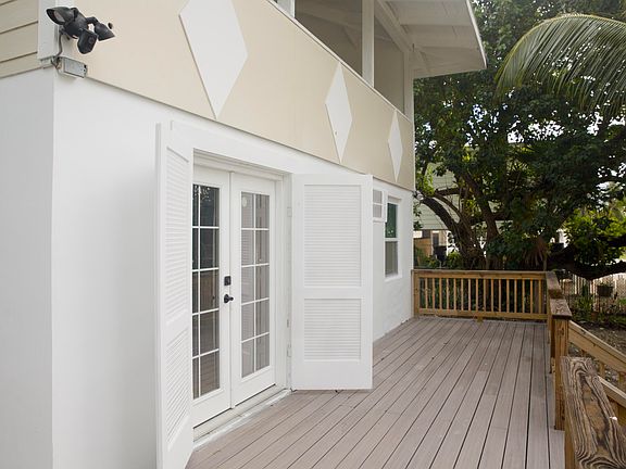 2nd image of 277 Peachtree Ave