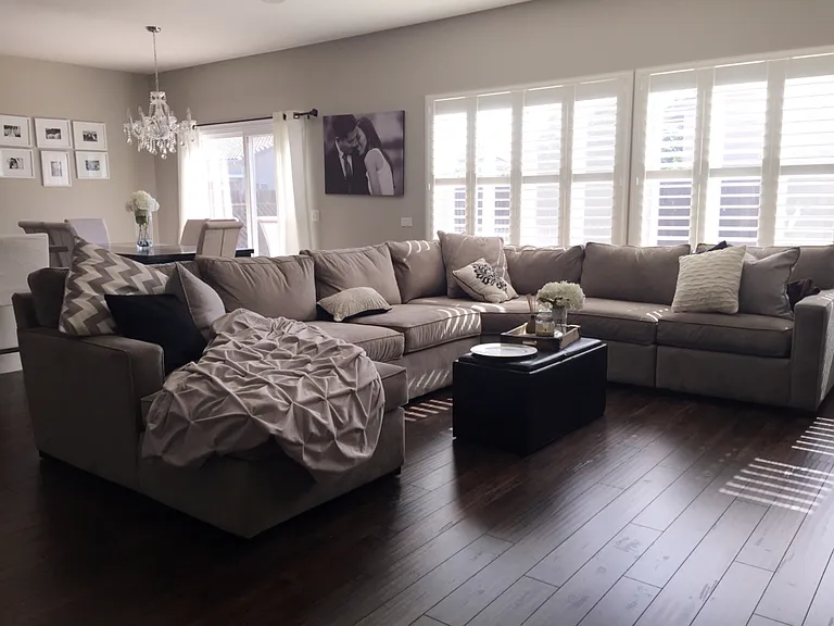 Great room that is open to kitchen and dining area