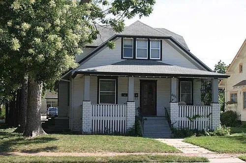 605 Leavenworth St Photo 1