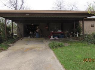 207 Mildred Ln, Benbrook, TX 76126