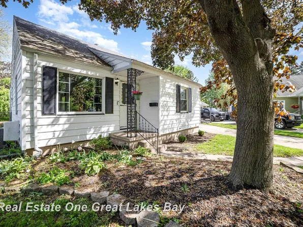 1921 Eymer St, Saginaw, MI 48602