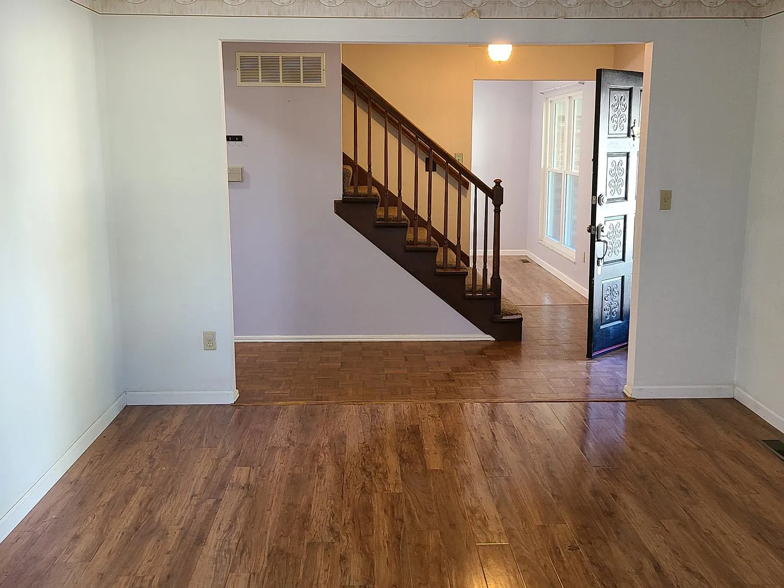 4 bed, 2.5 bath, 2042 sqft, $2,690 — Photo 4