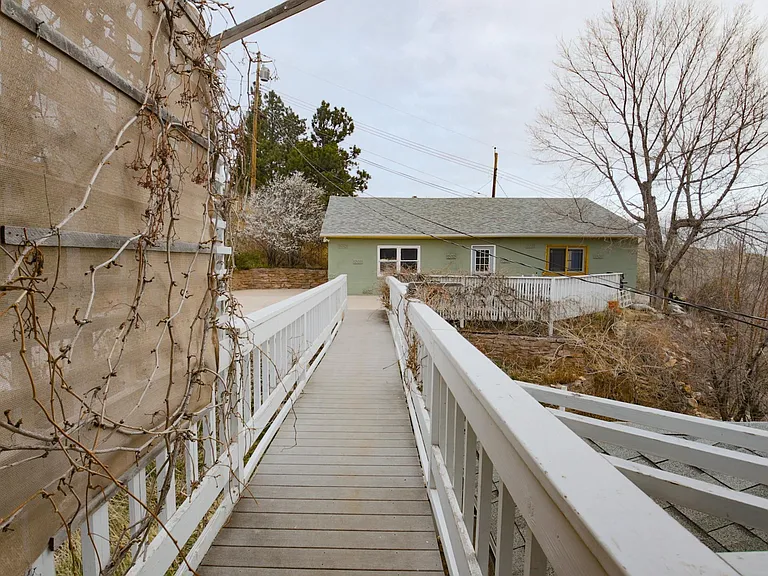 1326 Clark St #1 — Photo 22