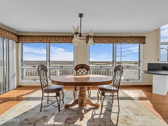 5th image of 724 Newell Avenue