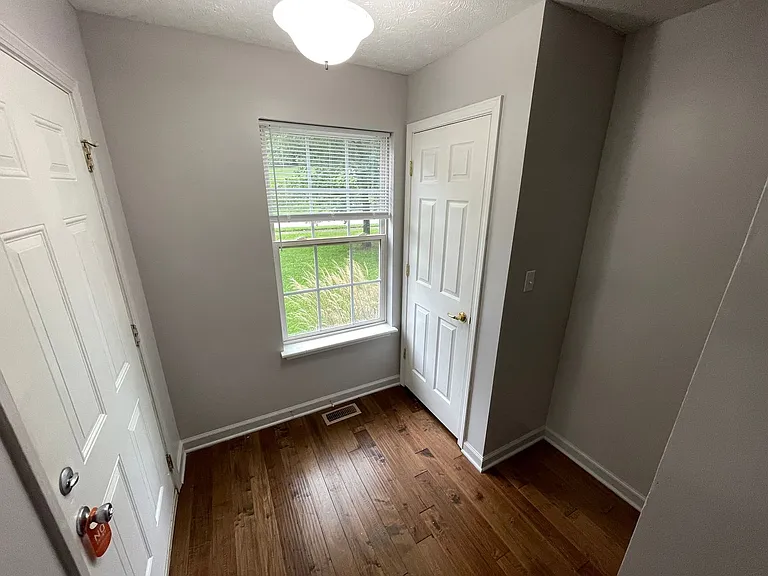 190 Benson Pike Duplex — Photo 20