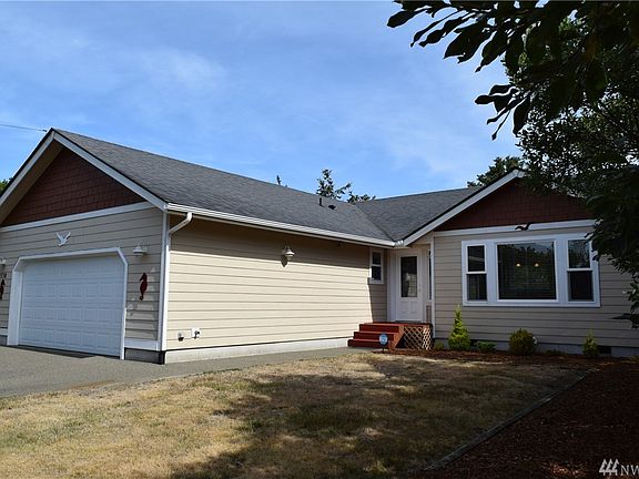 4th image of 338 Seashore St SW