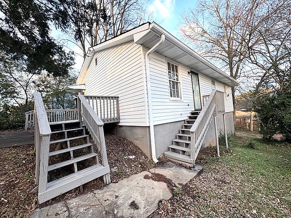 2nd image of 50 Height St