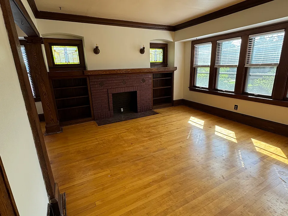 Living room**

** carpet installation scheduled for mid-September