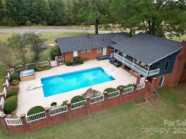 11720 Kluttz Rd, Gold Hill, NC 28071