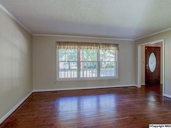 4th image of 1214 Morrow Dr SE
