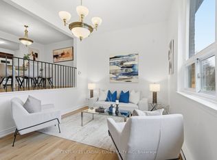 1310 Fieldlight Blvd #2, Pickering, ON L1V 2Y8