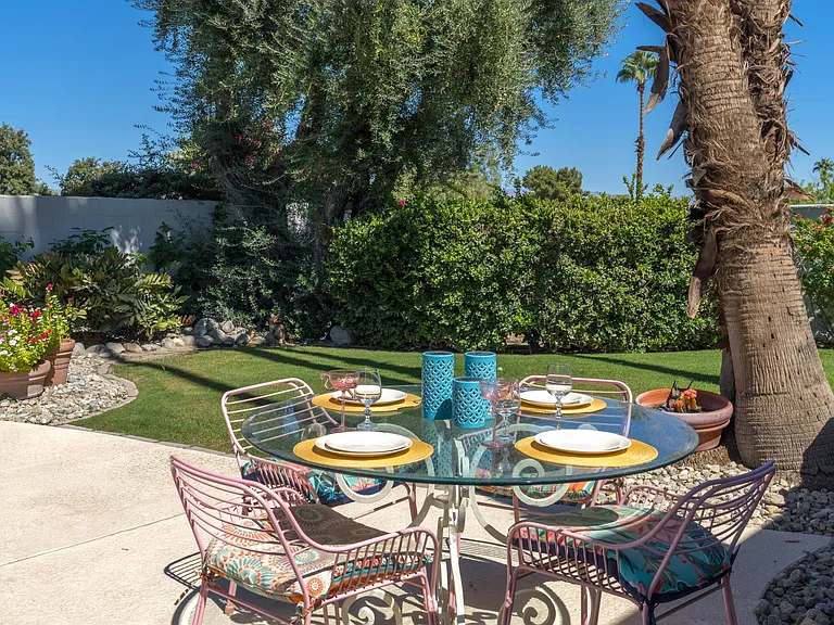 72980 Somera Rd — Photo 31