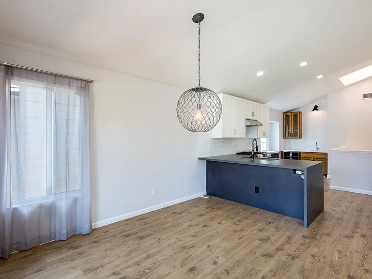 2725 Blackbush Ln — Photo 13