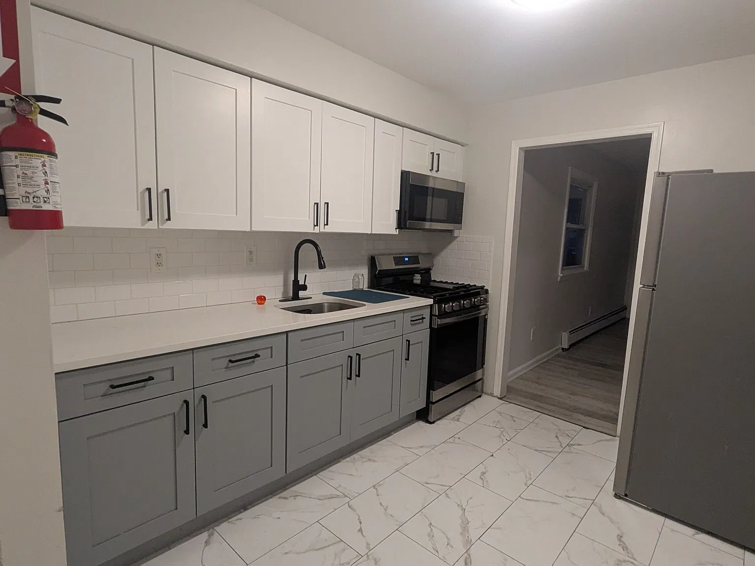 2 bed, 1311 sqft, $1,950 — Photo 2