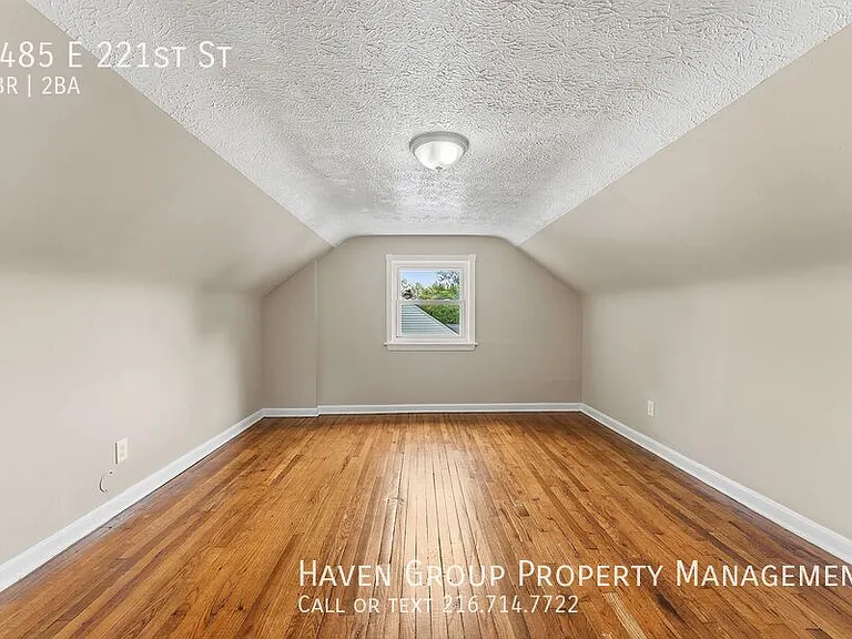 1485 E 221st St — Photo 18